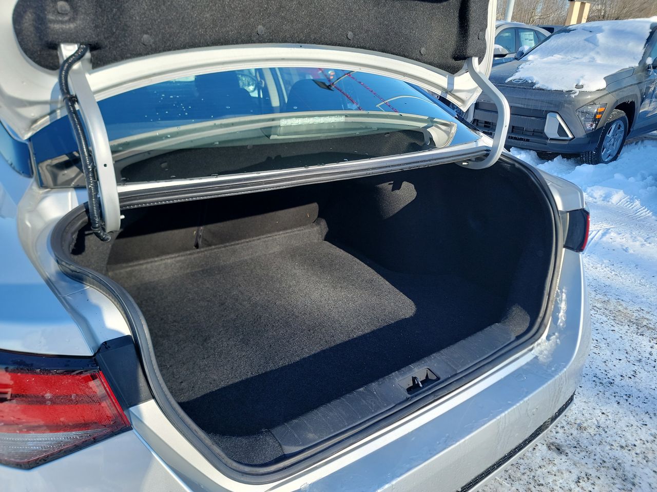 Thumbnail: 2022 Nissan Sentra - 21