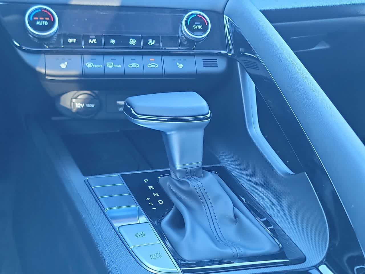 Thumbnail: 2025 Hyundai Elantra - 18