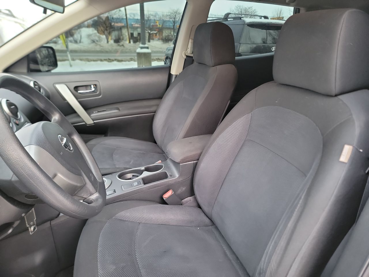 Thumbnail: 2015 Nissan Rogue - 13