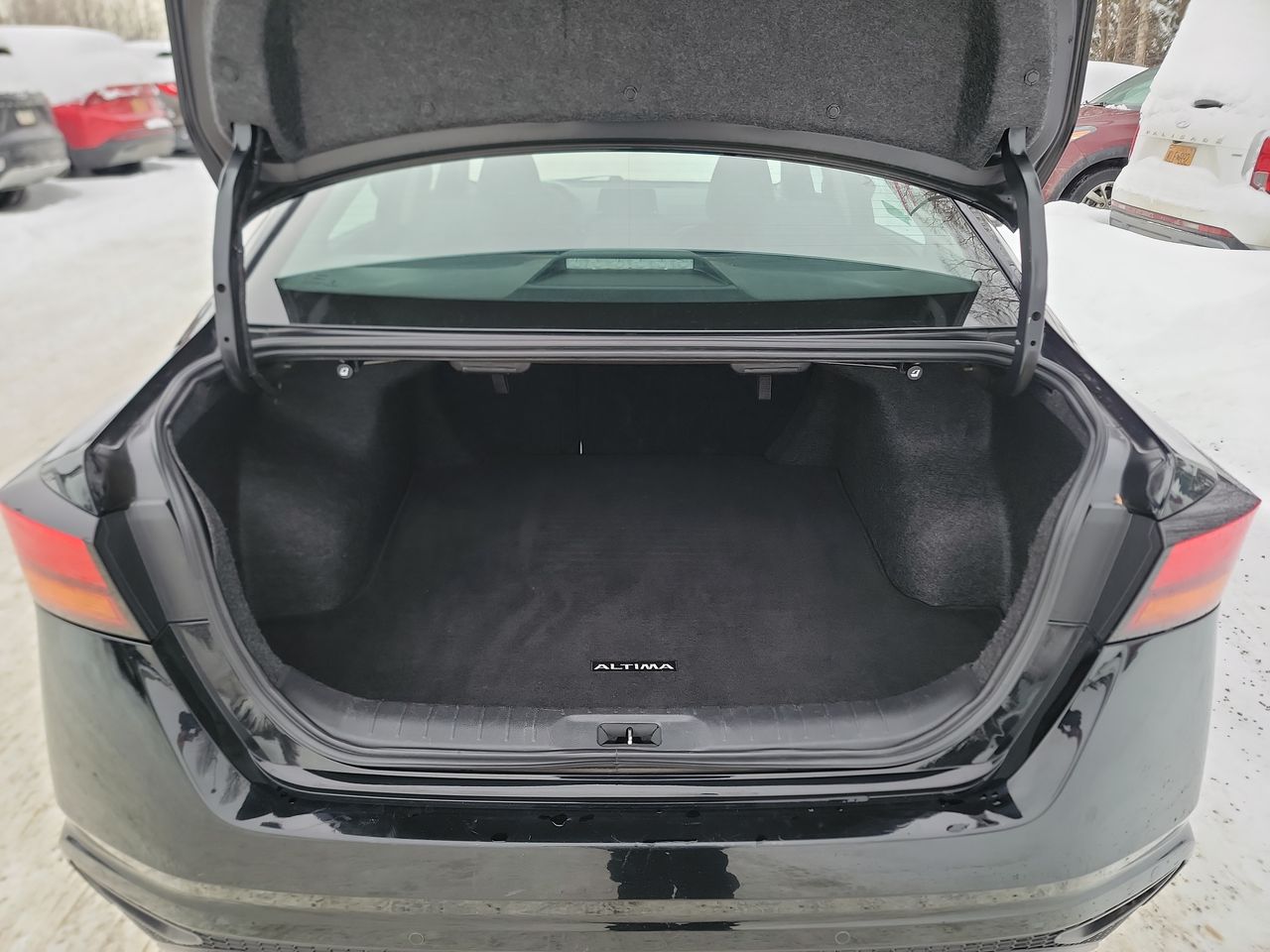 Thumbnail: 2024 Nissan Altima - 21