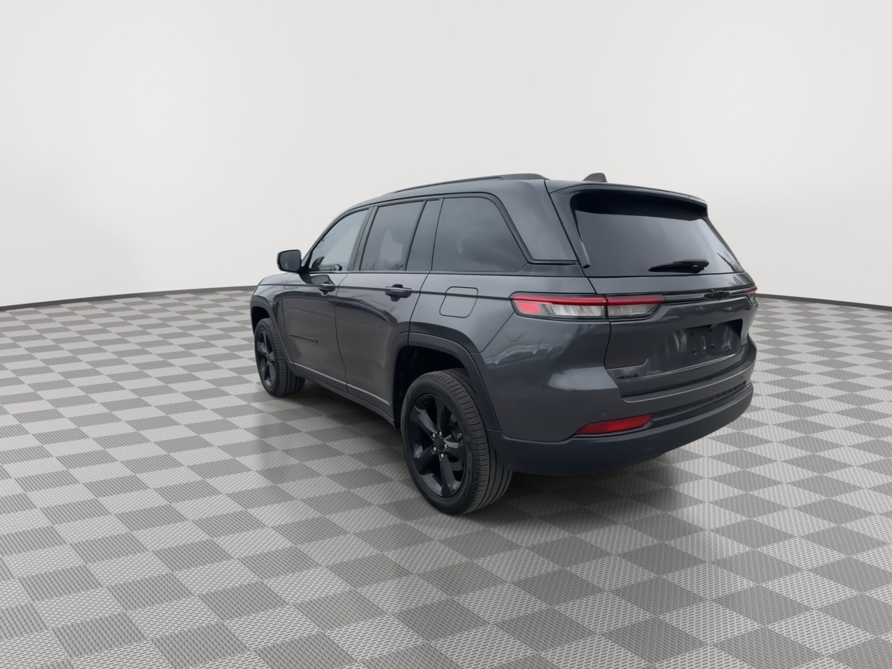 Thumbnail: 2023 Jeep Grand Cherokee - 6