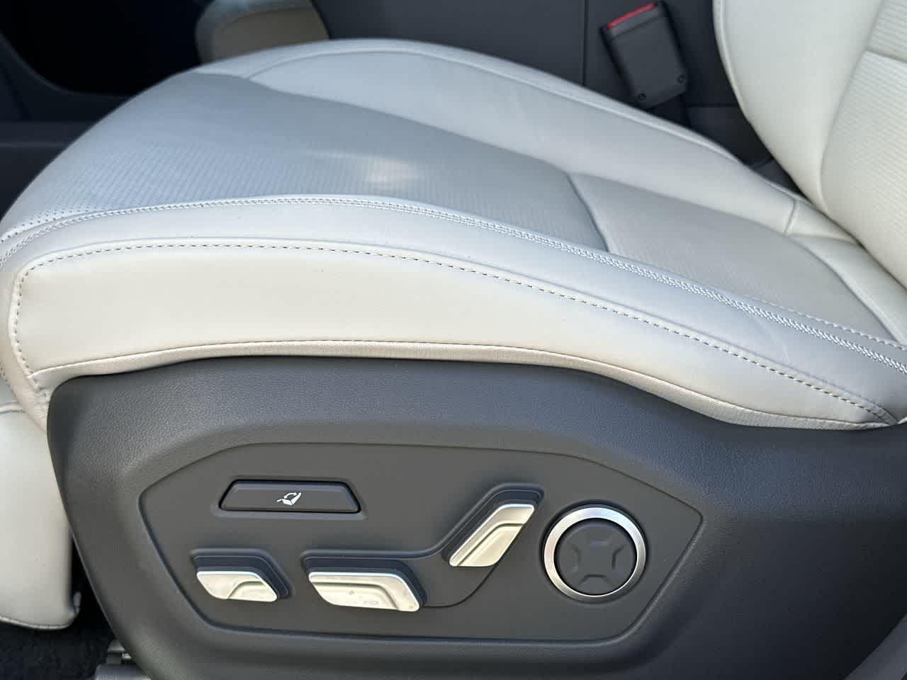 Thumbnail: 2026 Hyundai Santa Fe - 12