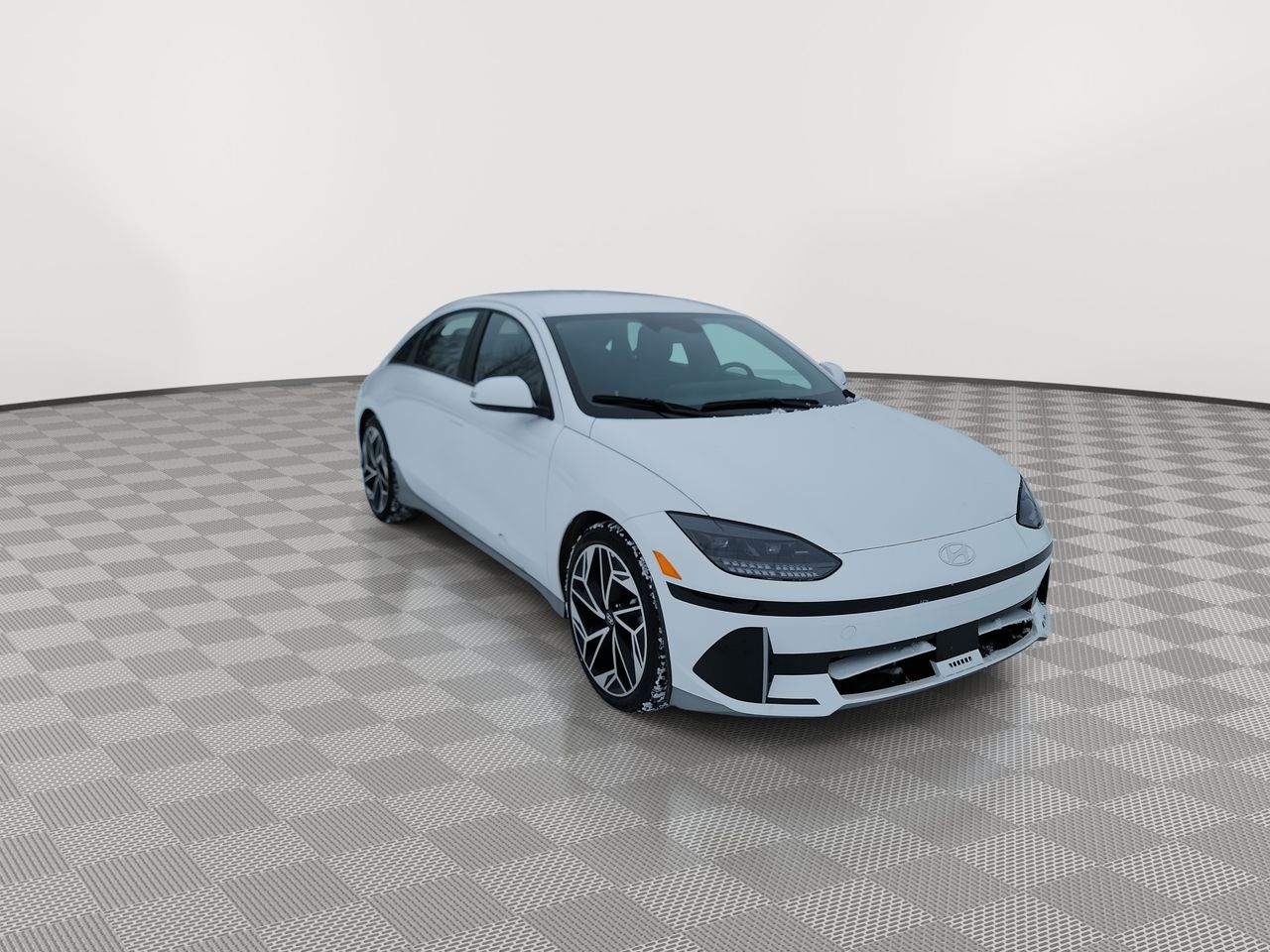 Thumbnail: 2023 Hyundai Ioniq 6 - 2