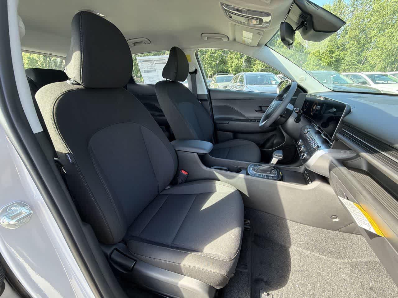 2027 Hyundai Kona Essential - Photo 19