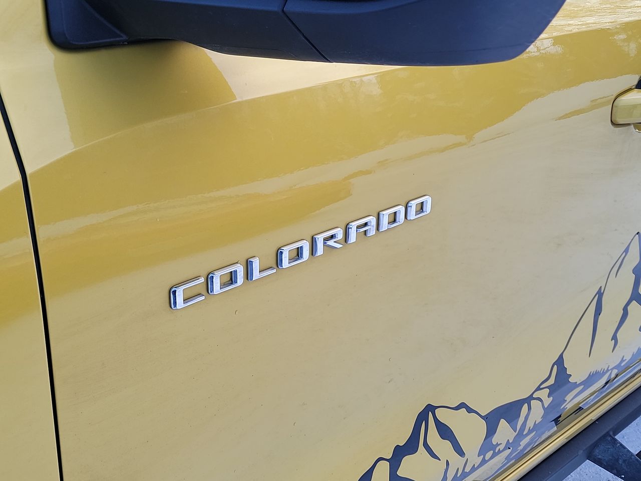 Thumbnail: 2023 Chevrolet Colorado - 23