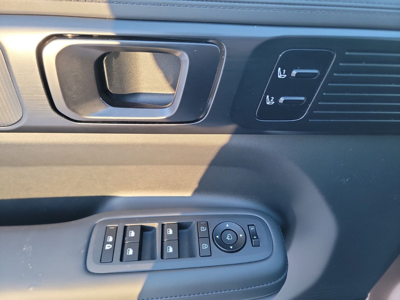 Thumbnail: 2024 Hyundai Santa Fe - 11