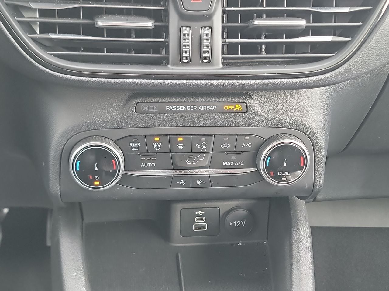 Thumbnail: 2025 Ford Escape - 18