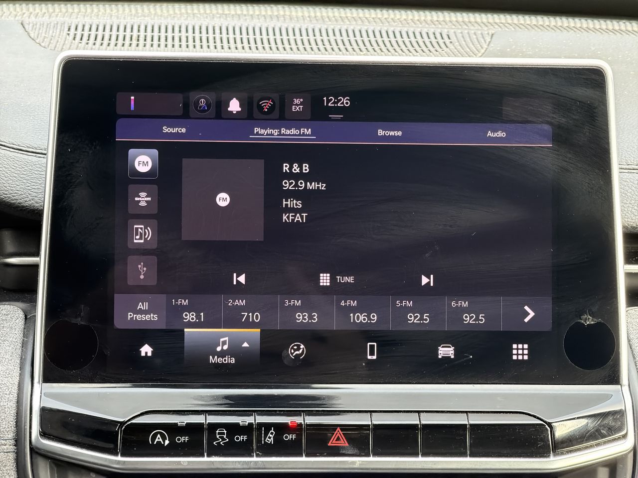 Thumbnail: 2024 Jeep Compass - 16