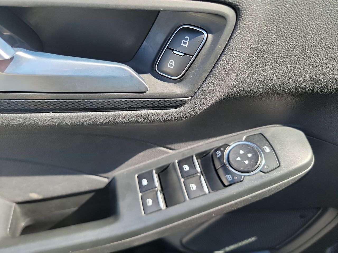 Thumbnail: 2023 Ford Escape - 11