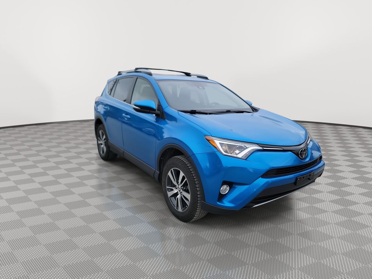 Used 2018 Toyota RAV4 XLE with VIN JTMRFREV7JJ744169 for sale in Anchorage, AK