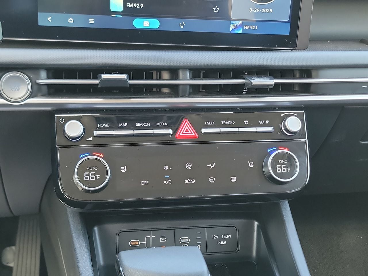 Thumbnail: 2025 Hyundai Tucson - 18