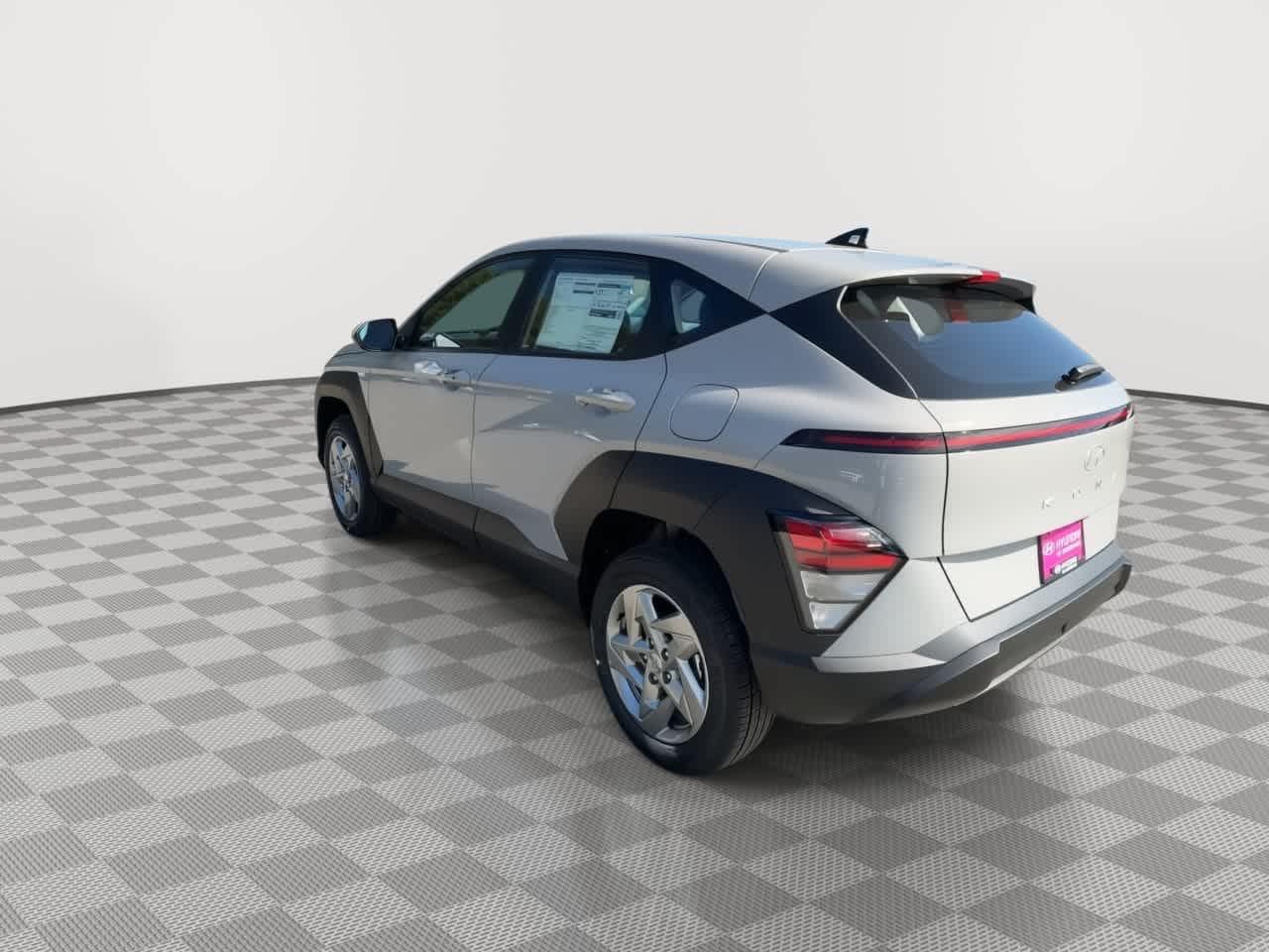 2027 Hyundai Kona Essential - Photo 6