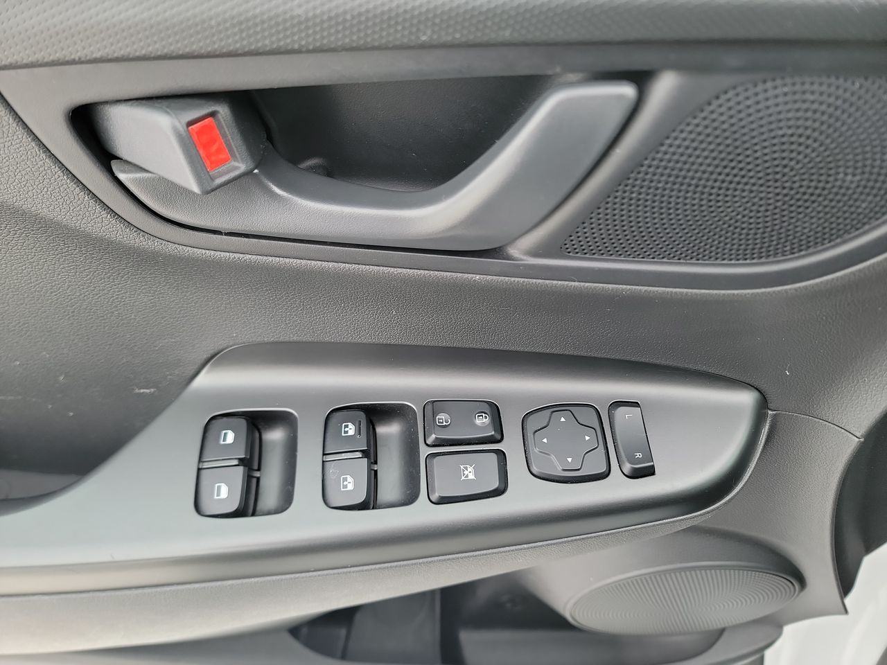 Thumbnail: 2023 Hyundai Kona - 11