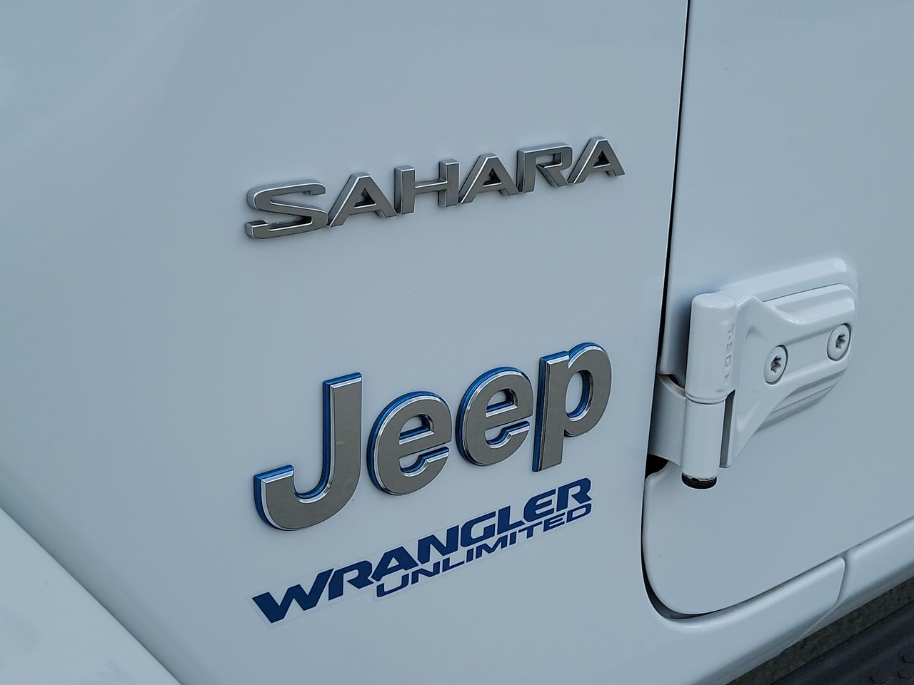 Thumbnail: 2021 Jeep Wrangler - 25