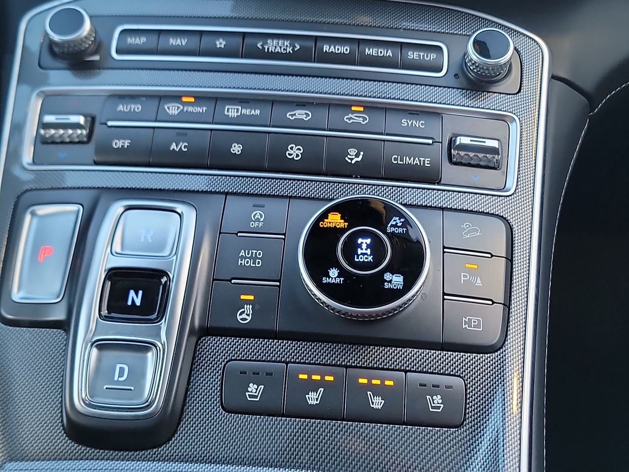 Thumbnail: 2023 Hyundai Santa Fe - 19