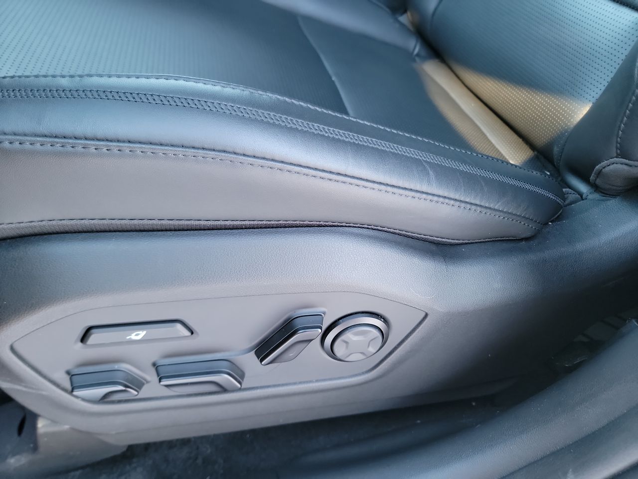 Thumbnail: 2024 Hyundai Santa Fe - 12