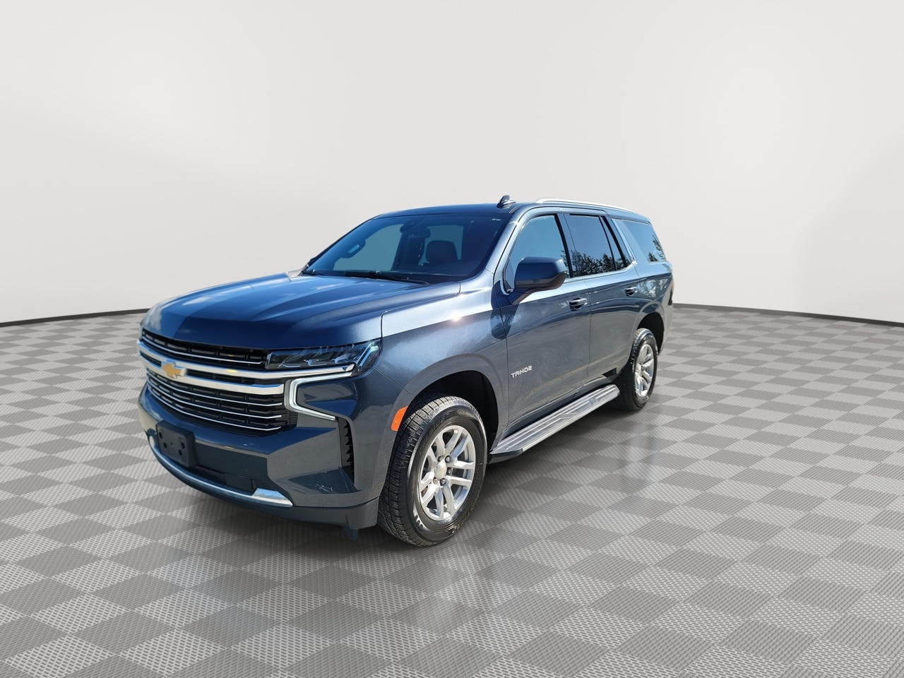 Thumbnail: 2021 Chevrolet Tahoe - 4
