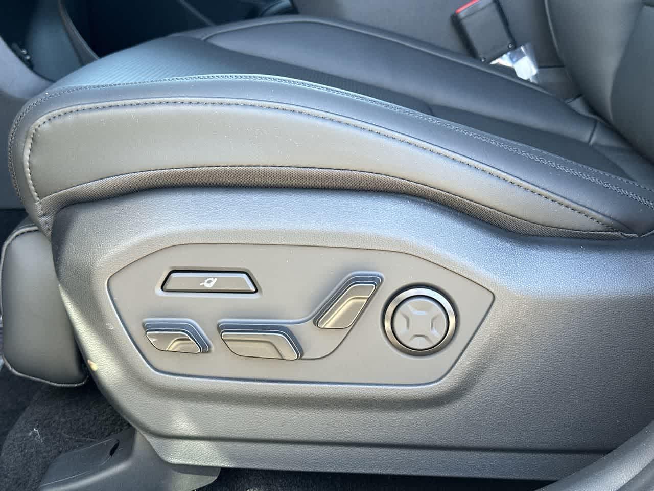 Thumbnail: 2026 Hyundai Santa Fe - 12