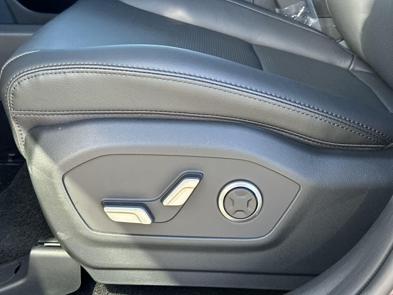 Thumbnail: 2026 Hyundai Santa Fe - 12