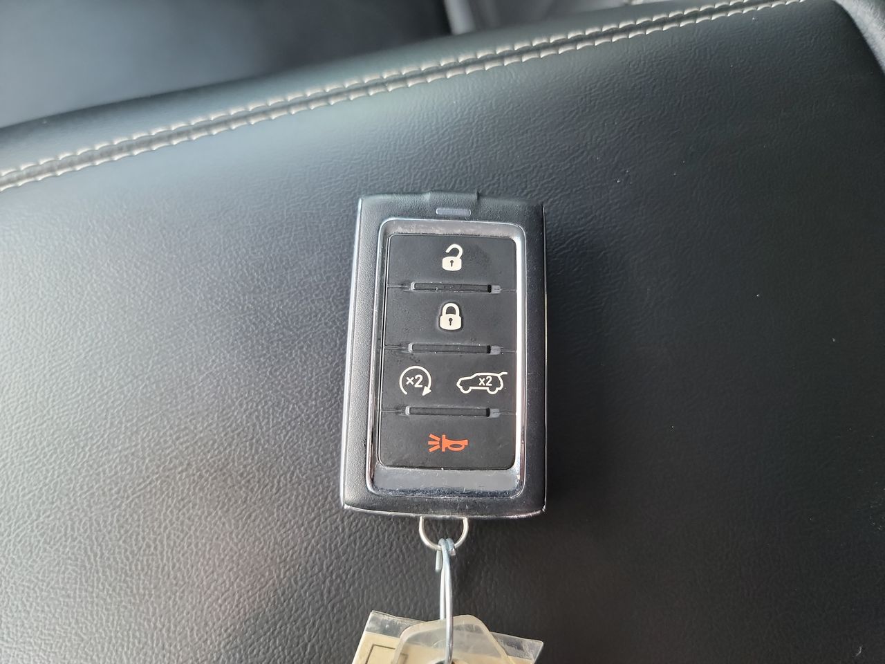 Thumbnail: 2022 Jeep Grand Cherokee - 25