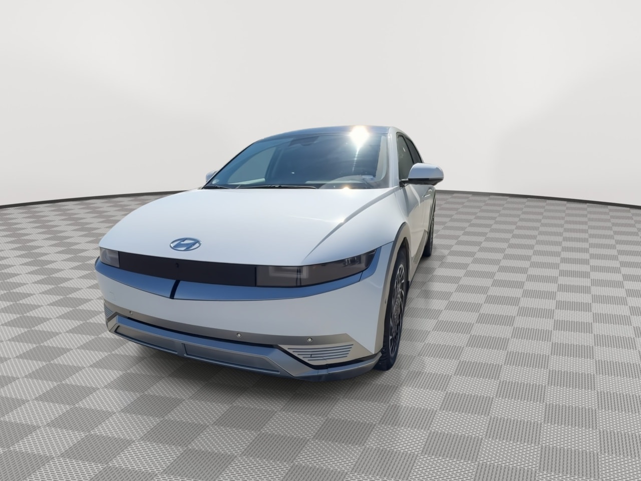 Thumbnail: 2023 Hyundai Ioniq 5 - 3