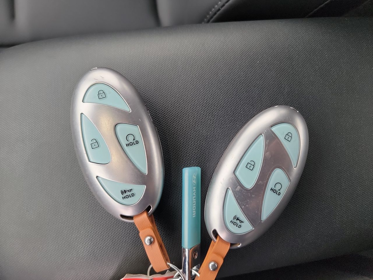 Thumbnail: 2023 Hyundai Ioniq 6 - 24