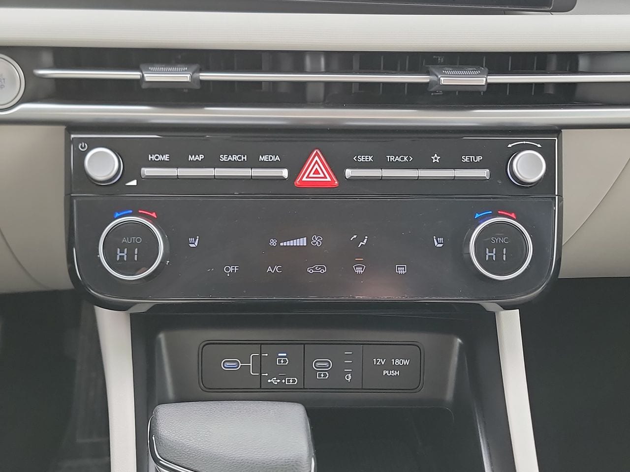 Thumbnail: 2025 Hyundai Tucson - 18