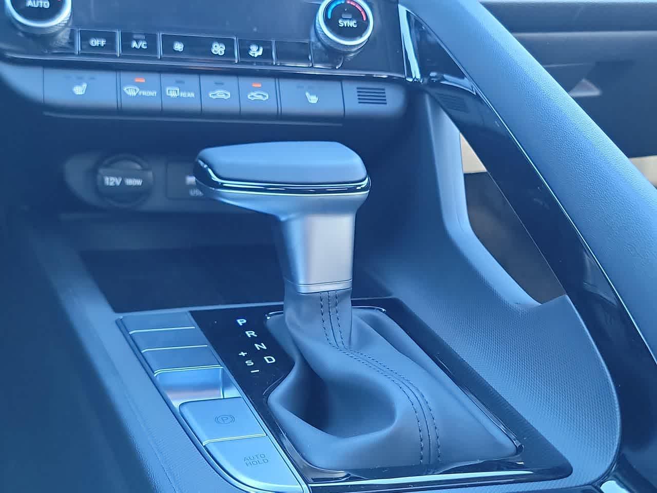 Thumbnail: 2025 Hyundai Elantra - 18