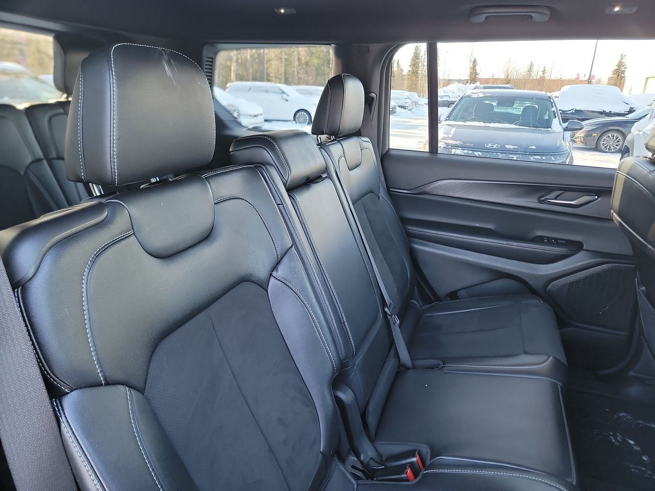 Thumbnail: 2024 Jeep Grand Cherokee L - 20