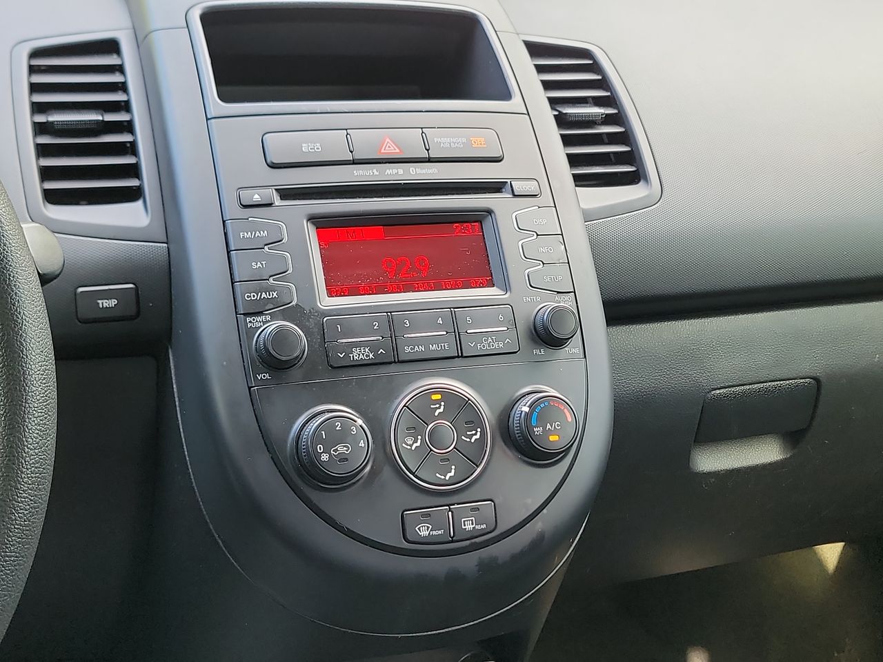 Thumbnail: 2012 Kia Soul - 16