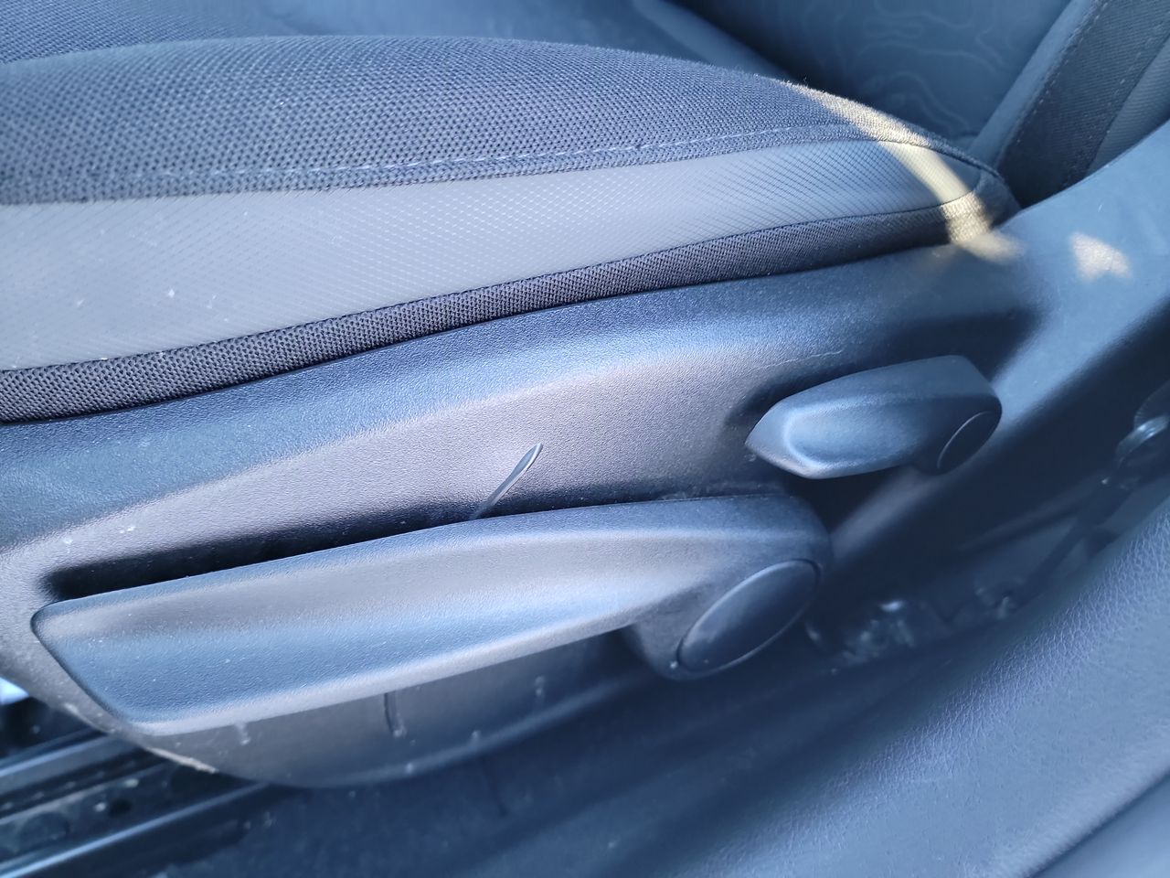 Thumbnail: 2023 Jeep Renegade - 12