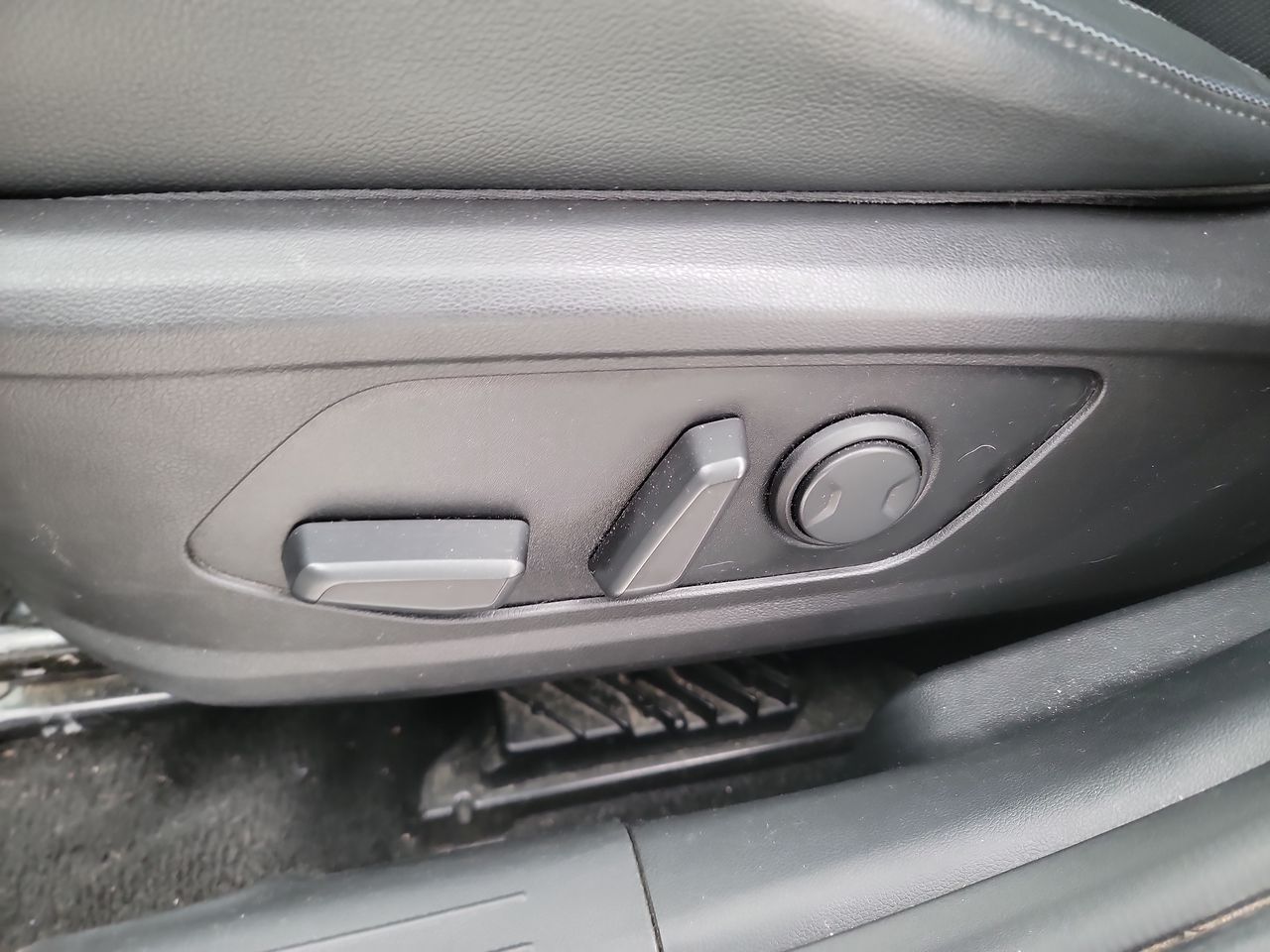 Thumbnail: 2022 Hyundai Tucson - 12