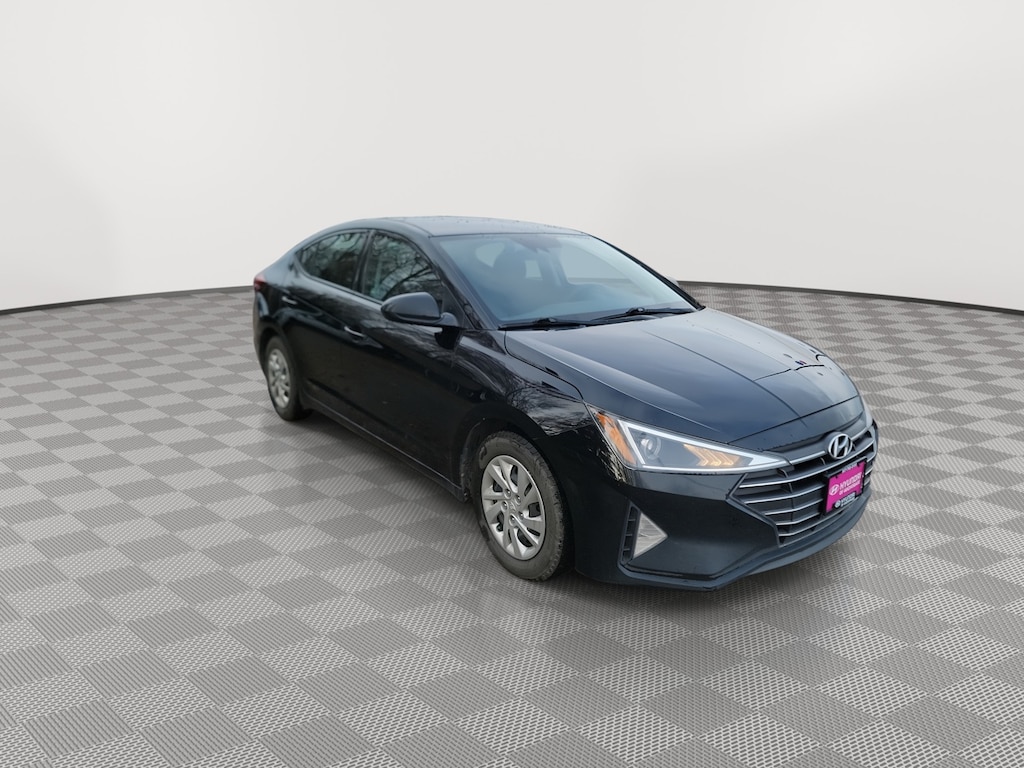 Used 2020 Hyundai Elantra SE Sedan