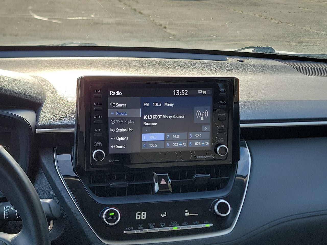 Thumbnail: 2022 Toyota Corolla Cross - 16