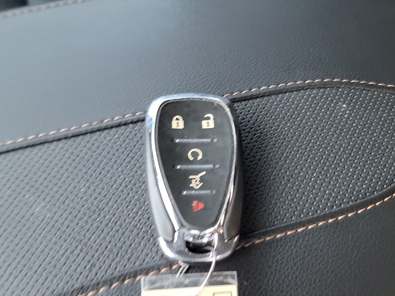 Thumbnail: 2018 Chevrolet Traverse - 24