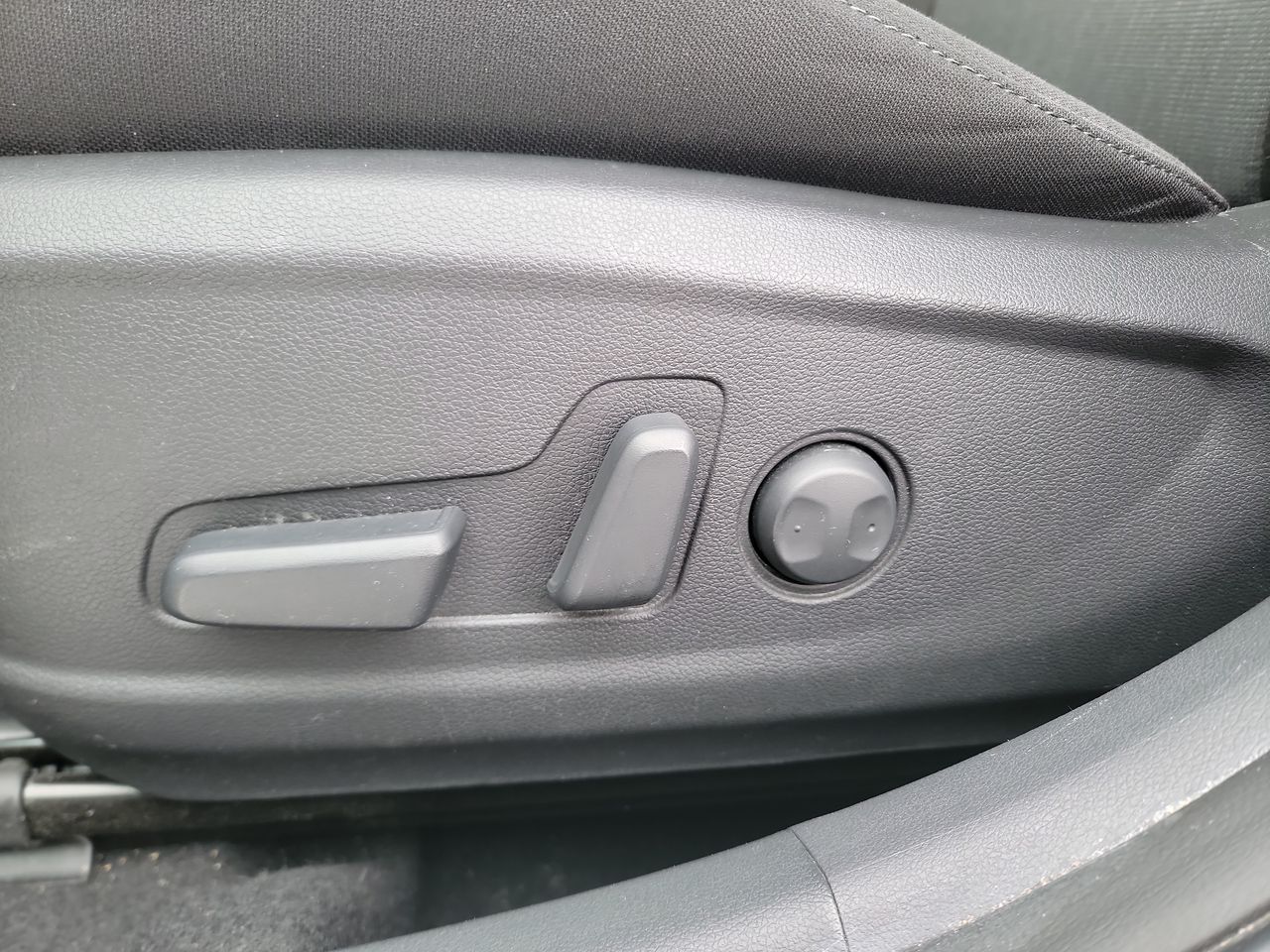 Thumbnail: 2023 Hyundai Kona - 12