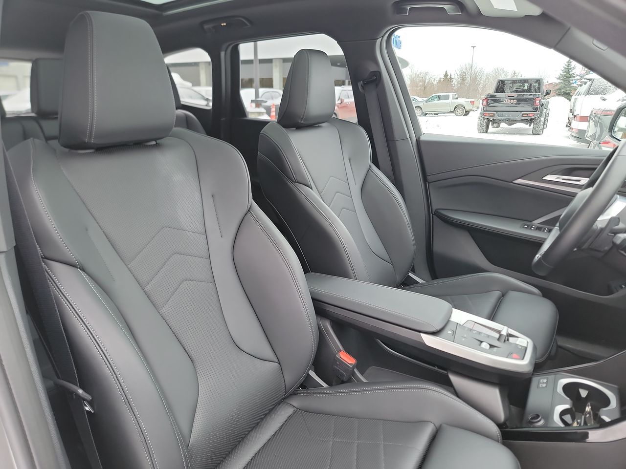 Thumbnail: 2025 BMW X1 - 21