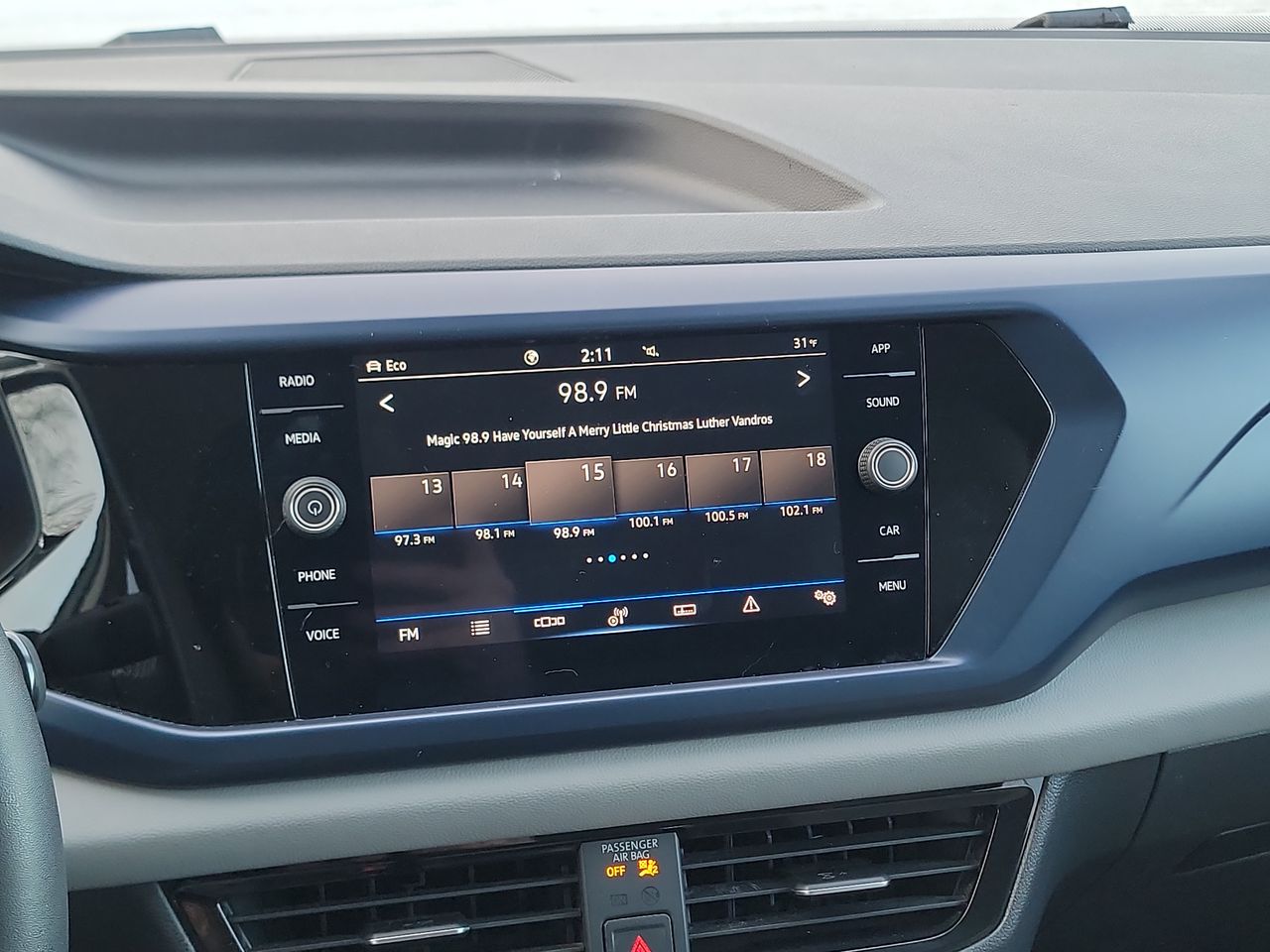 Thumbnail: 2023 Volkswagen Taos - 16