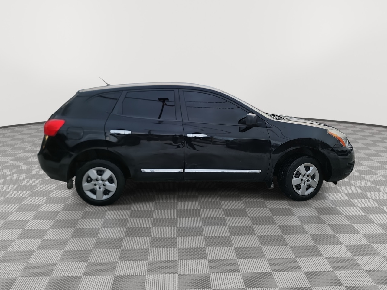 Thumbnail: 2015 Nissan Rogue - 9