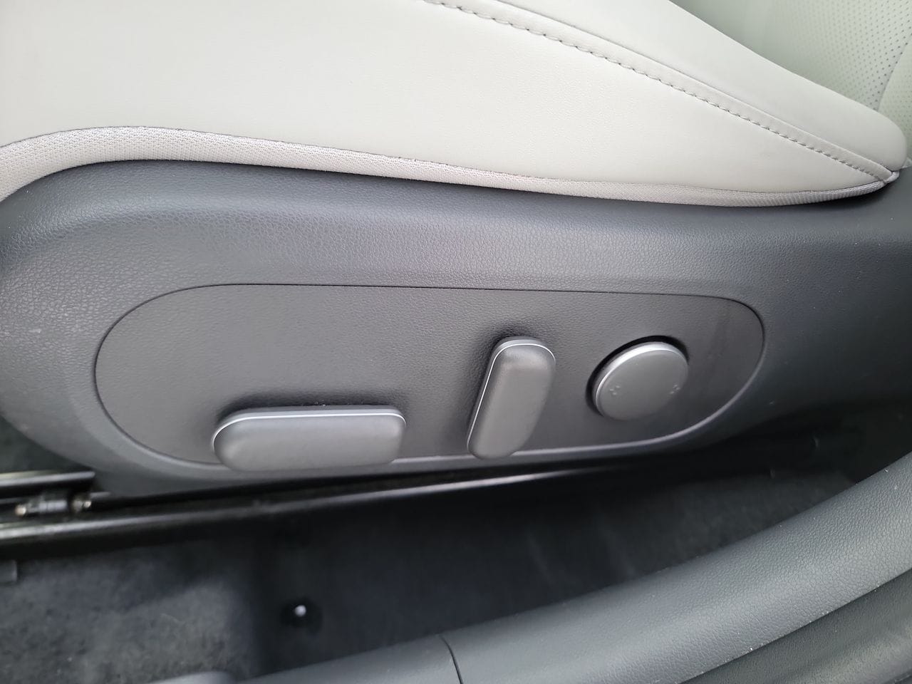 Thumbnail: 2024 Hyundai Kona - 12