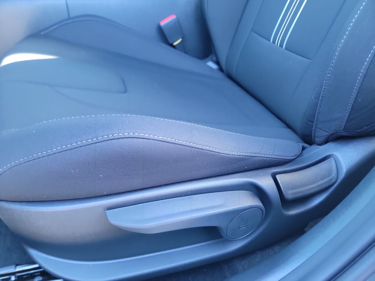 Thumbnail: 2026 Hyundai Elantra - 12