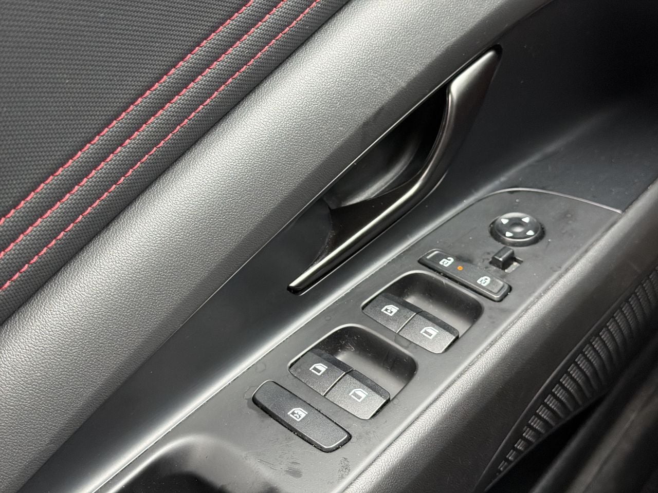 Thumbnail: 2024 Hyundai Elantra - 11