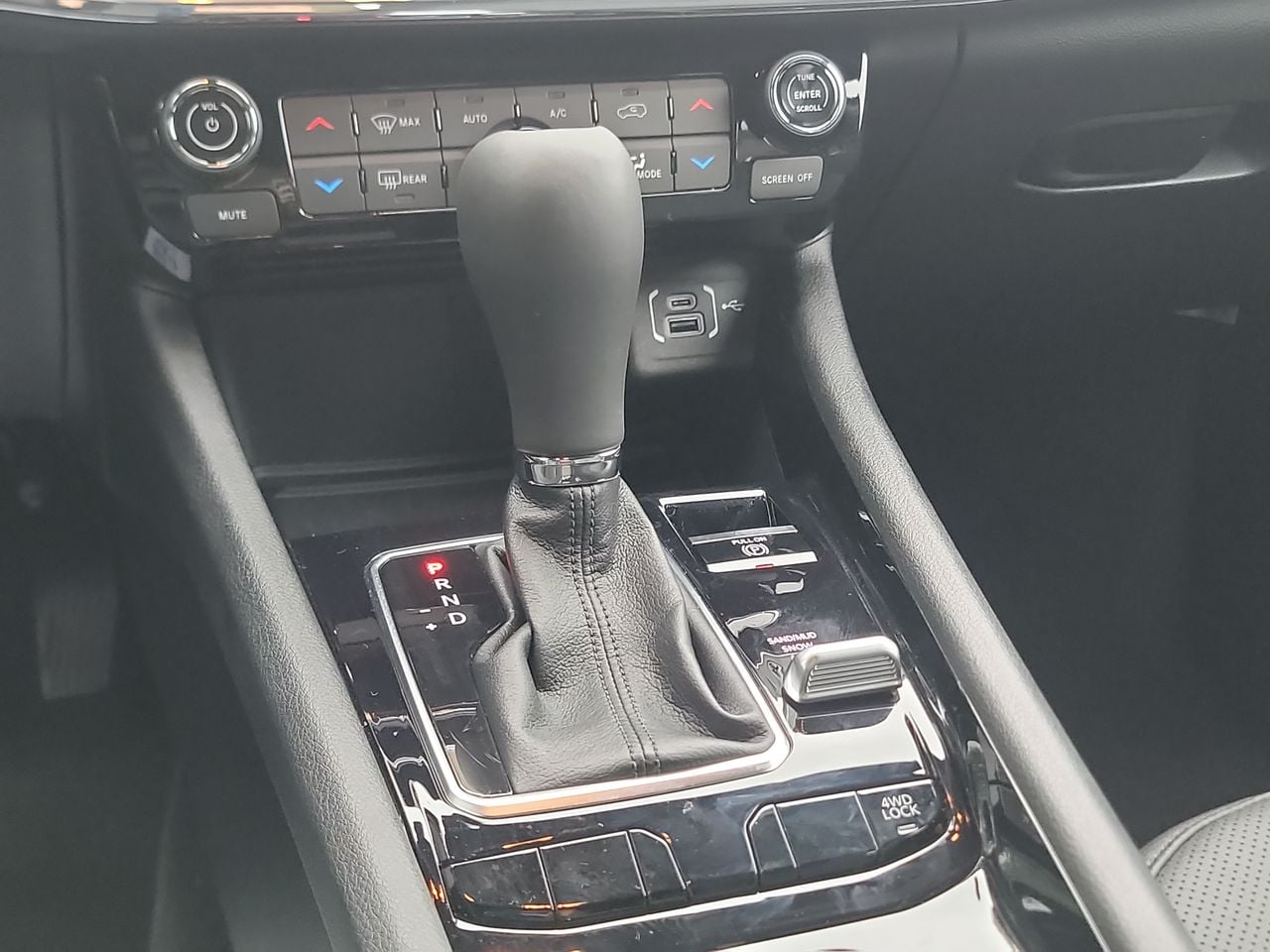 Thumbnail: 2022 Jeep Compass - 17