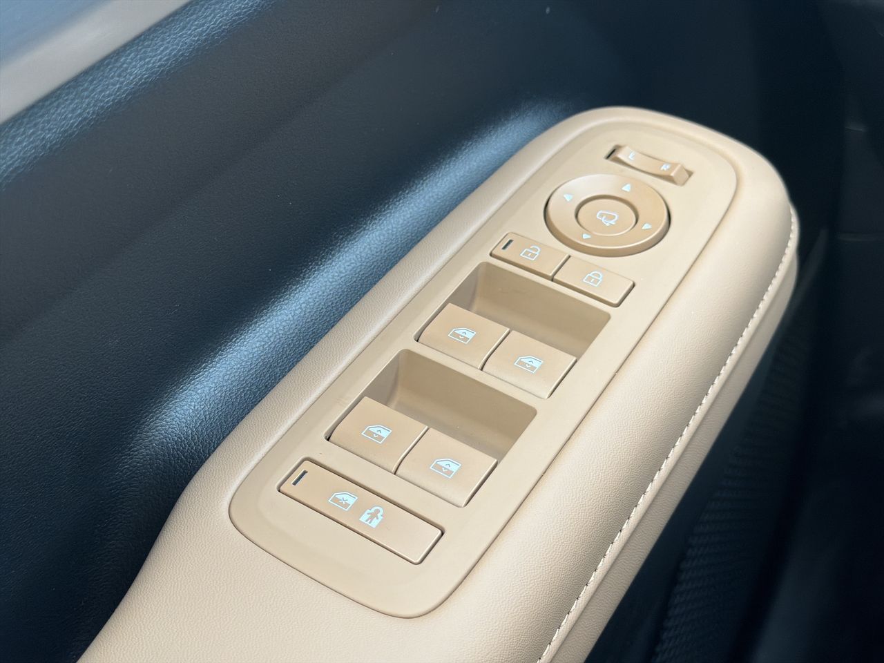 Thumbnail: 2026 Hyundai Santa Fe - 11