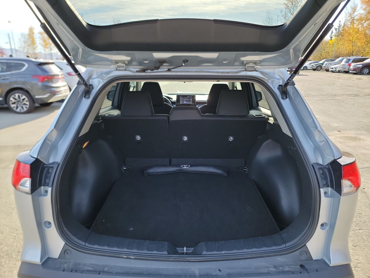 Thumbnail: 2022 Toyota Corolla Cross - 21