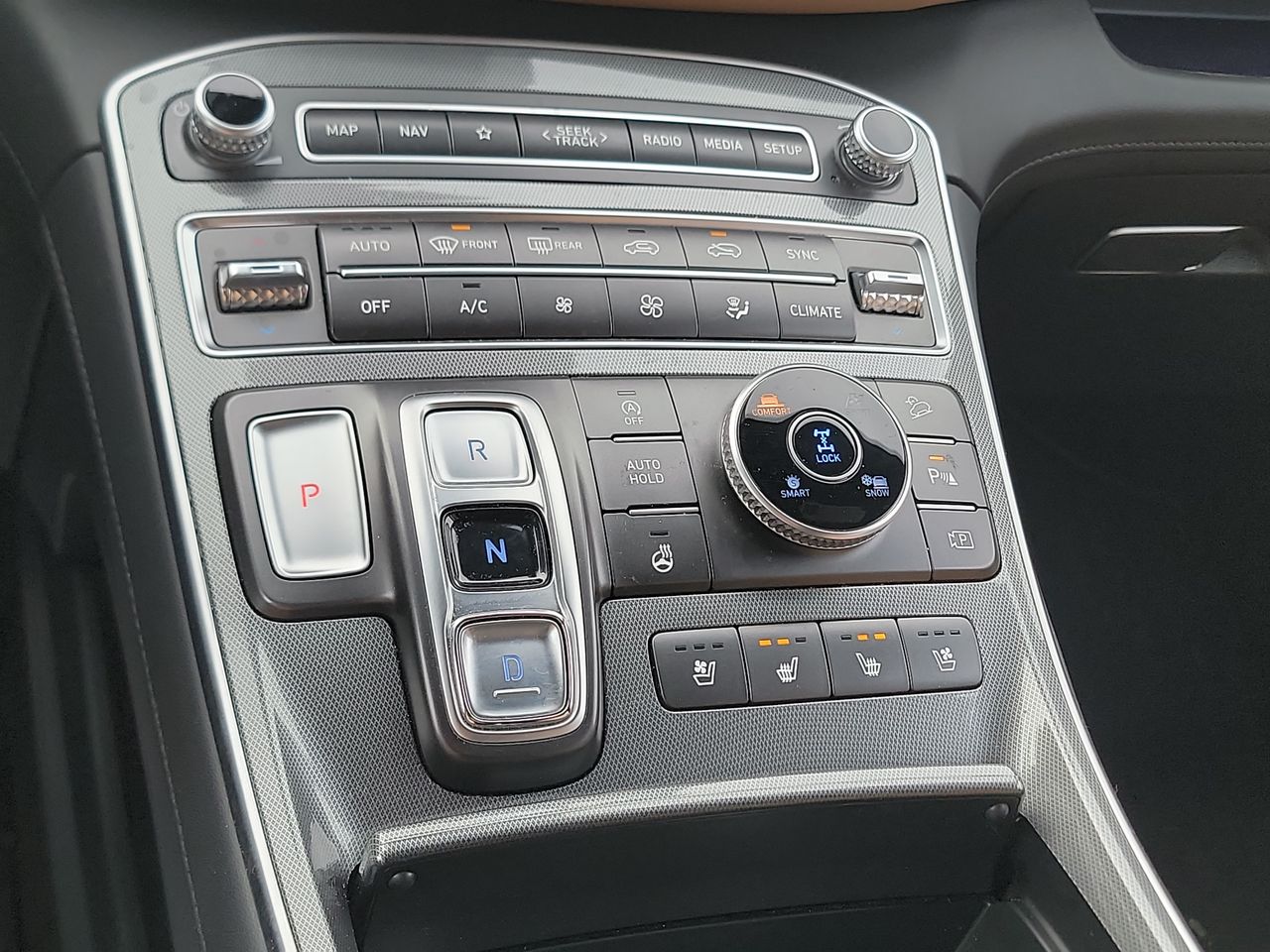 Thumbnail: 2023 Hyundai Santa Fe - 19