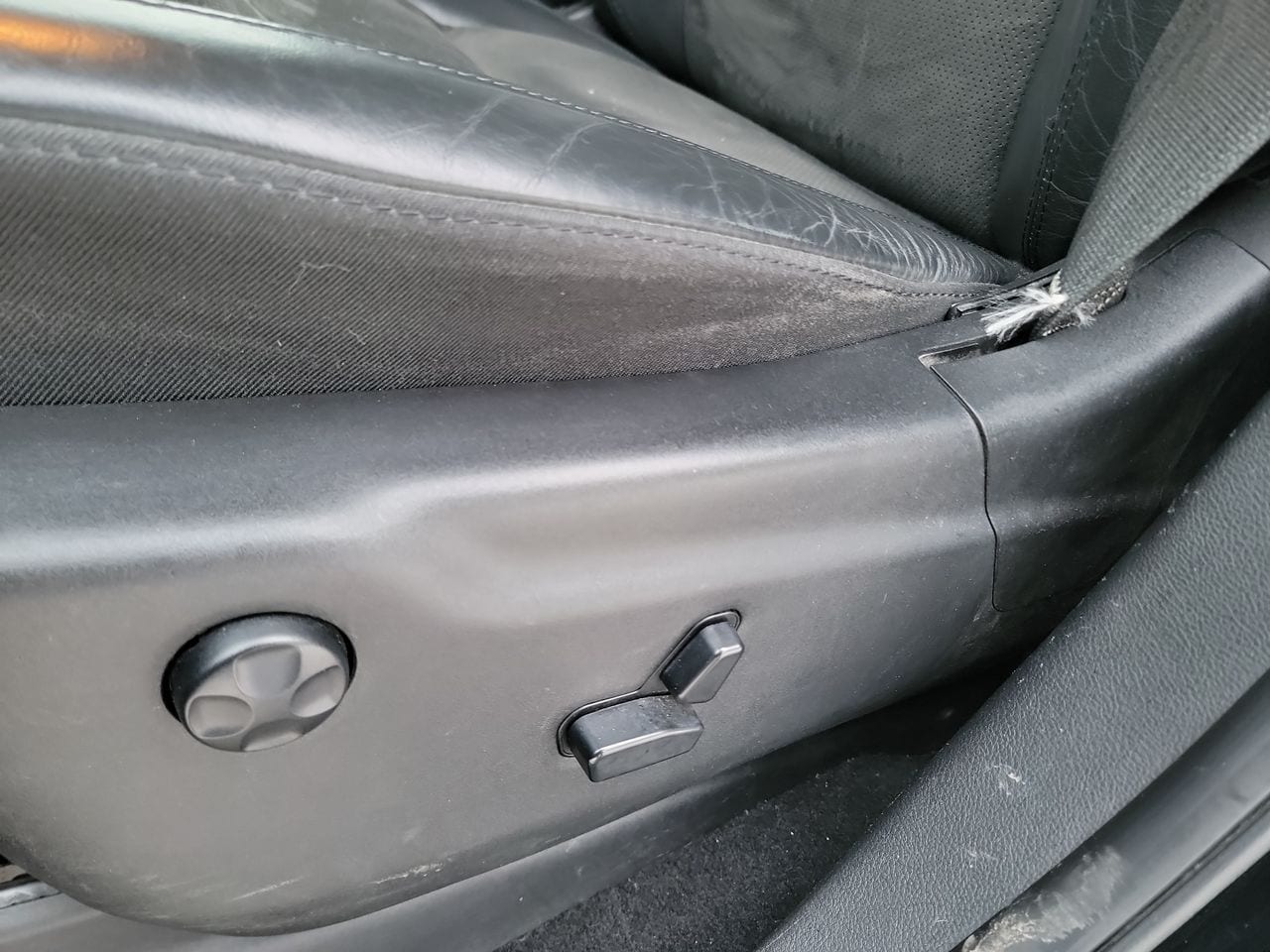 Thumbnail: 2019 Dodge Durango - 12