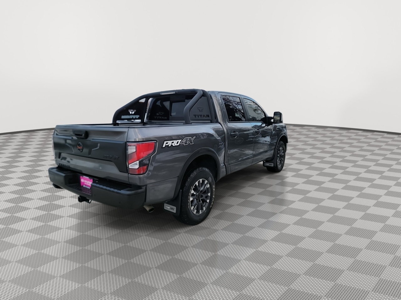 Thumbnail: 2022 Nissan Titan - 8