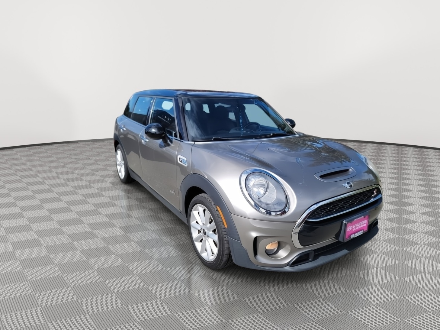 Used 2017 MINI Clubman S with VIN WMWLU5C37H2G02284 for sale in Anchorage, AK