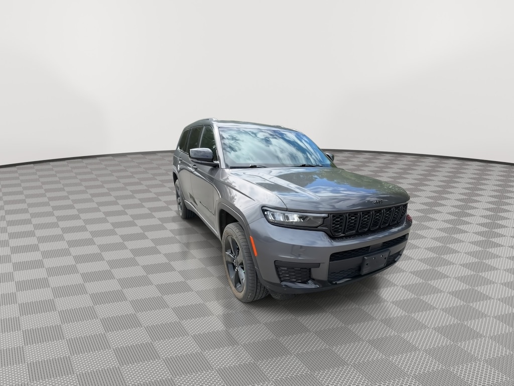Used 2023 Jeep Grand Cherokee L Laredo SUV